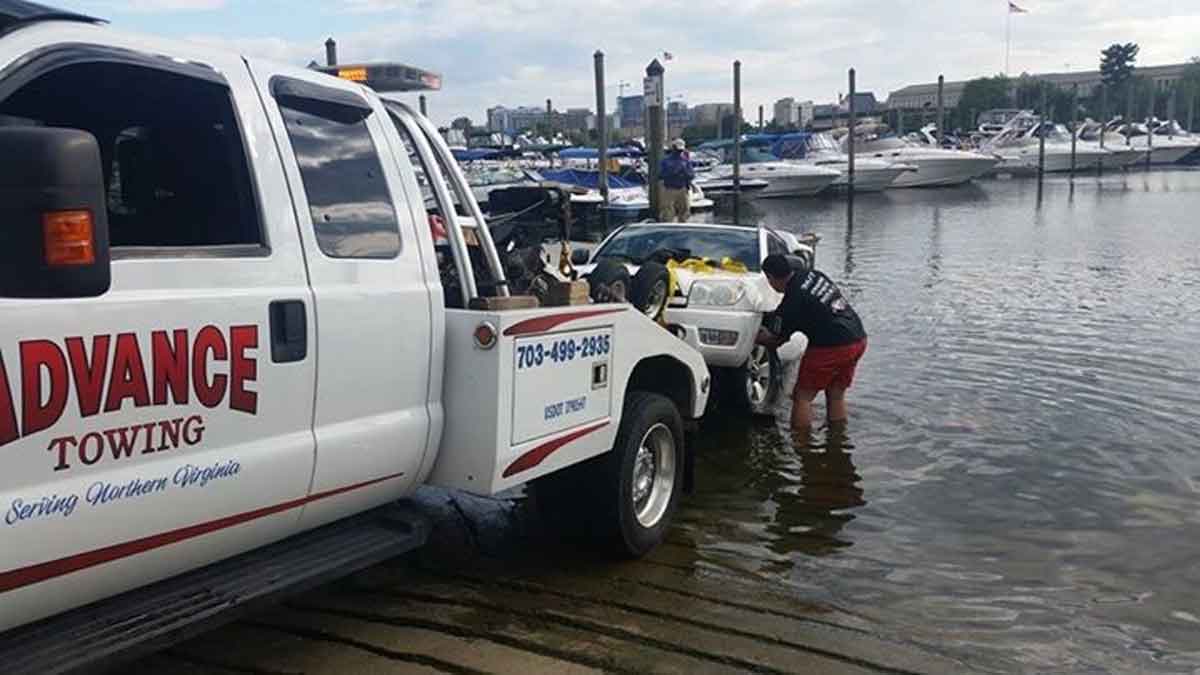 Water Towing & Recovery Service